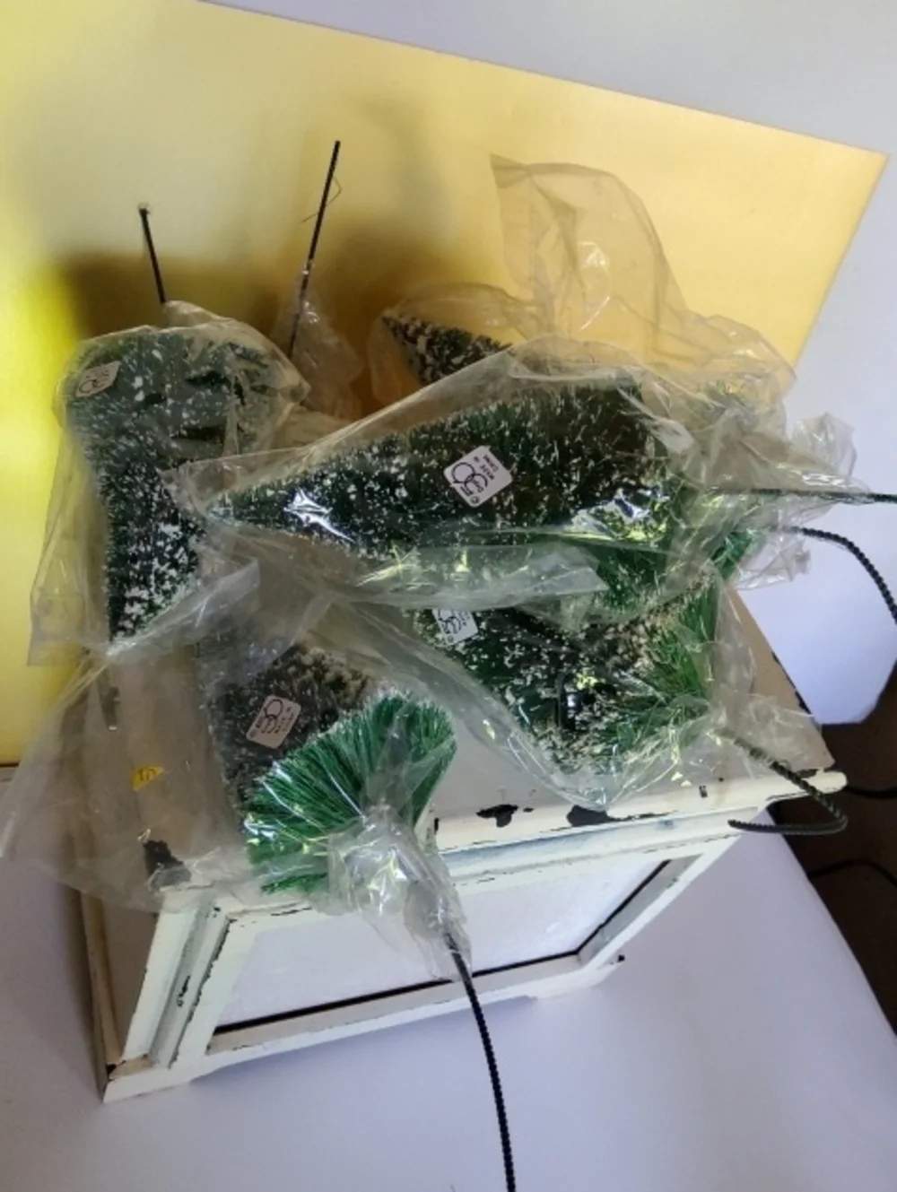 Dept 56 Bottle Brush Christmans Tree Picks X 6